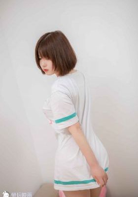 偷窥片_在线手机观看